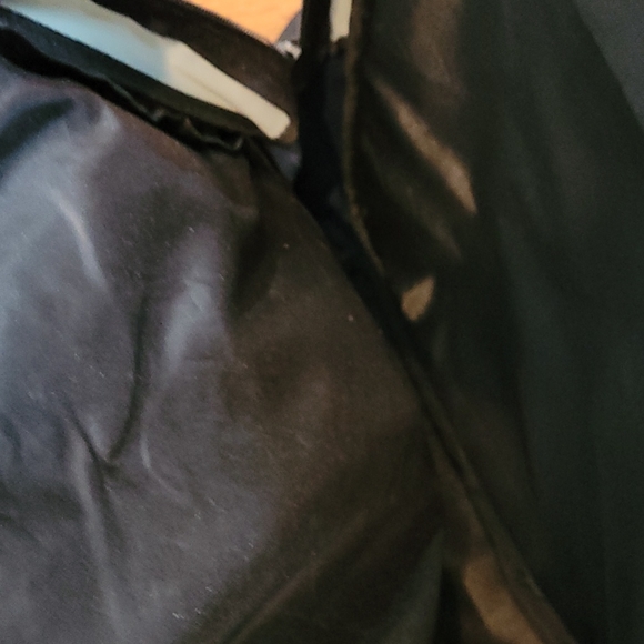 Highroad Unisex 3 Compartment Heavy Duty Hiking Backpack with Blinking Light - Picture 9 of 16